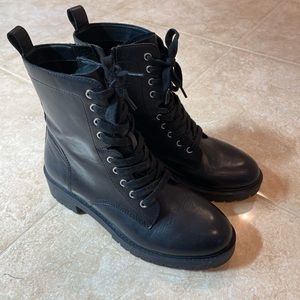 Steve Madden Combat Boots Sz 8